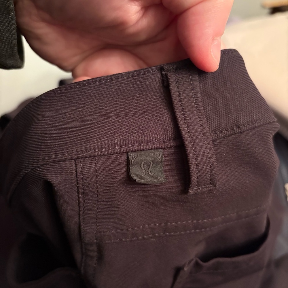 Lululemon ABC Pant Classic *34" Black - Picture 9 of 10